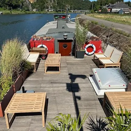 Botel Perle ! Peniche Complete Pour 8 Sur La Meuse, Region Namur
