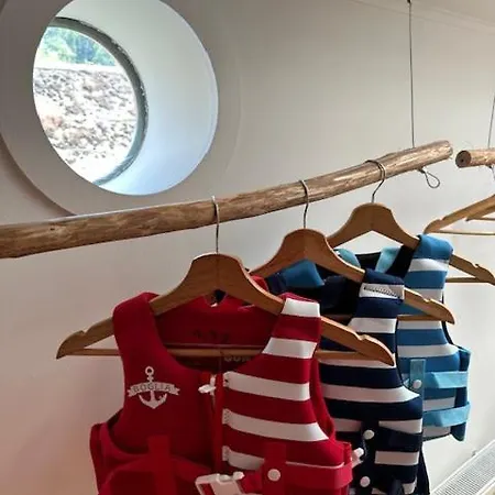 Perle ! Peniche Complete Pour 8 Sur La Meuse, Region Namur