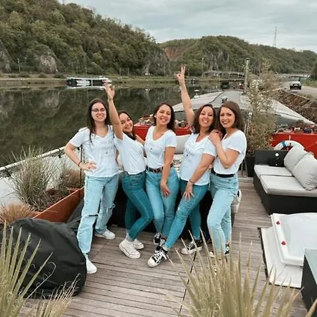 Πλωτό κατάλυμα Perle ! Peniche Complete Pour 8 Sur La Meuse, Region Namur