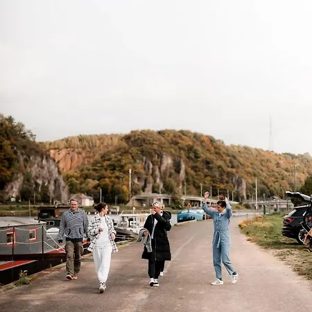 Perle ! Peniche Complete Pour 8 Sur La Meuse, Region Namur Πλωτό κατάλυμα