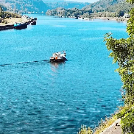 Πλωτό κατάλυμα Perle ! Peniche Complete Pour 8 Sur La Meuse, Region Namur