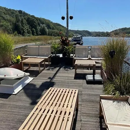Perle ! Peniche Complete Pour 8 Sur La Meuse, Region Namur *